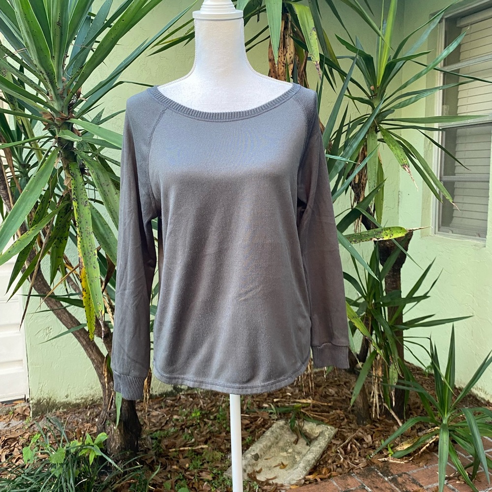 Splendid. Gray Knit Sweater